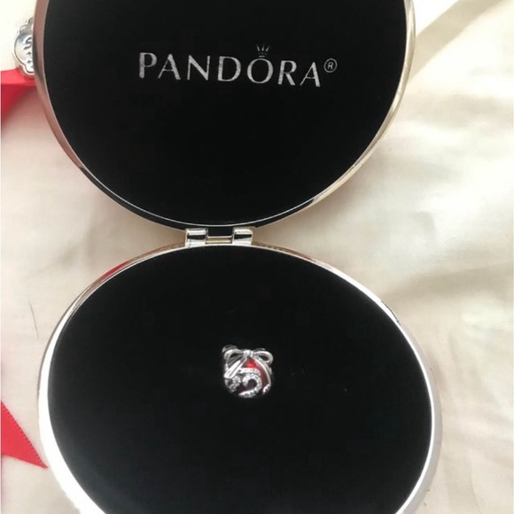 Only Opened 4 Photos!
PANDORA 2017 CHRISTMAS SPECTACULAR ORNAMENT CHARM INSIDE - Picture 4 of 8